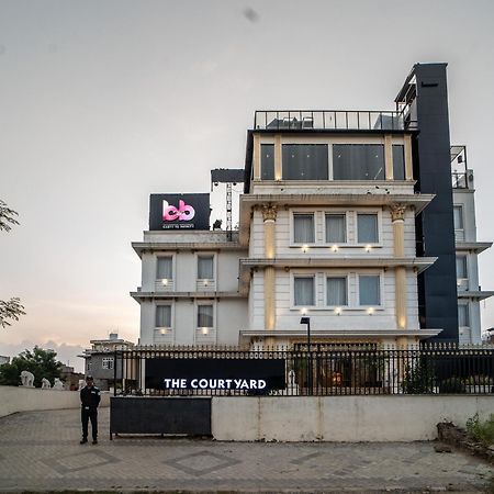 The Courtyard - Beyond Bar & Club Hotel Udaipur Exterior foto